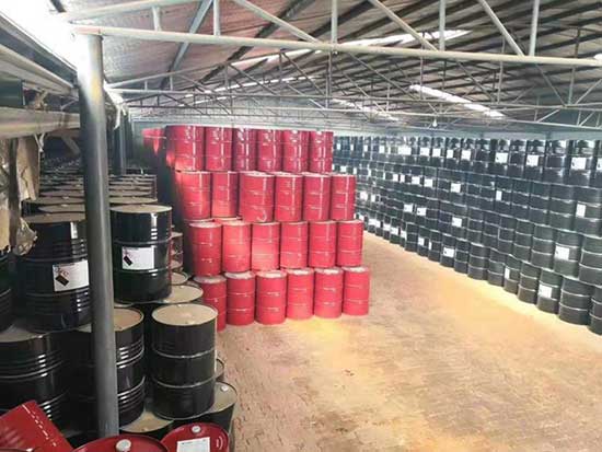 京沪高铁使用了喷涂聚脲防水涂料聚脲喷涂机(图1) 双组份聚脲涂料