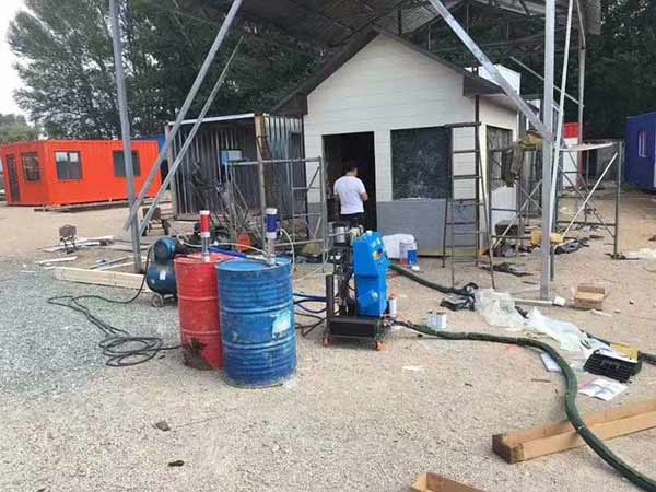 聚氨酯材料喷涂设备(图1) Q2600聚氨酯材料喷涂设备